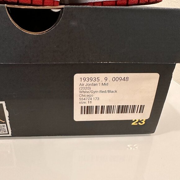 AIR JORDAN 1 MID "Chicago 2020" - Picture 9 of 12